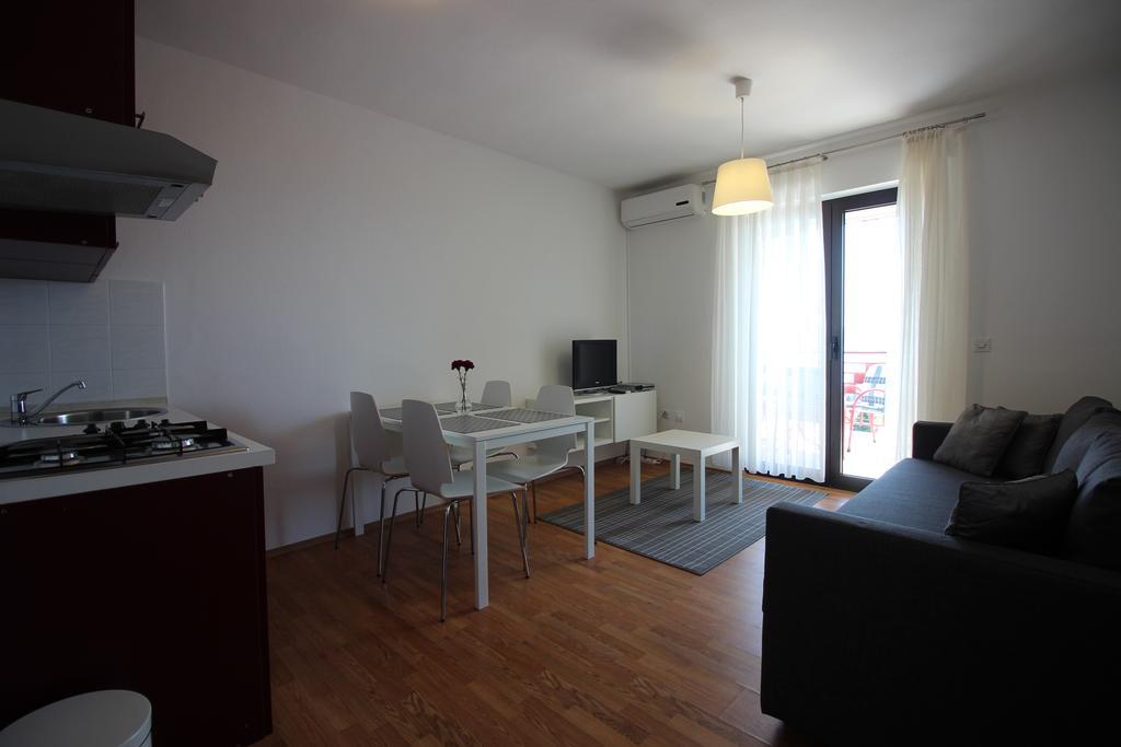Apartments Nikola Novi Vinodolski Exterior foto